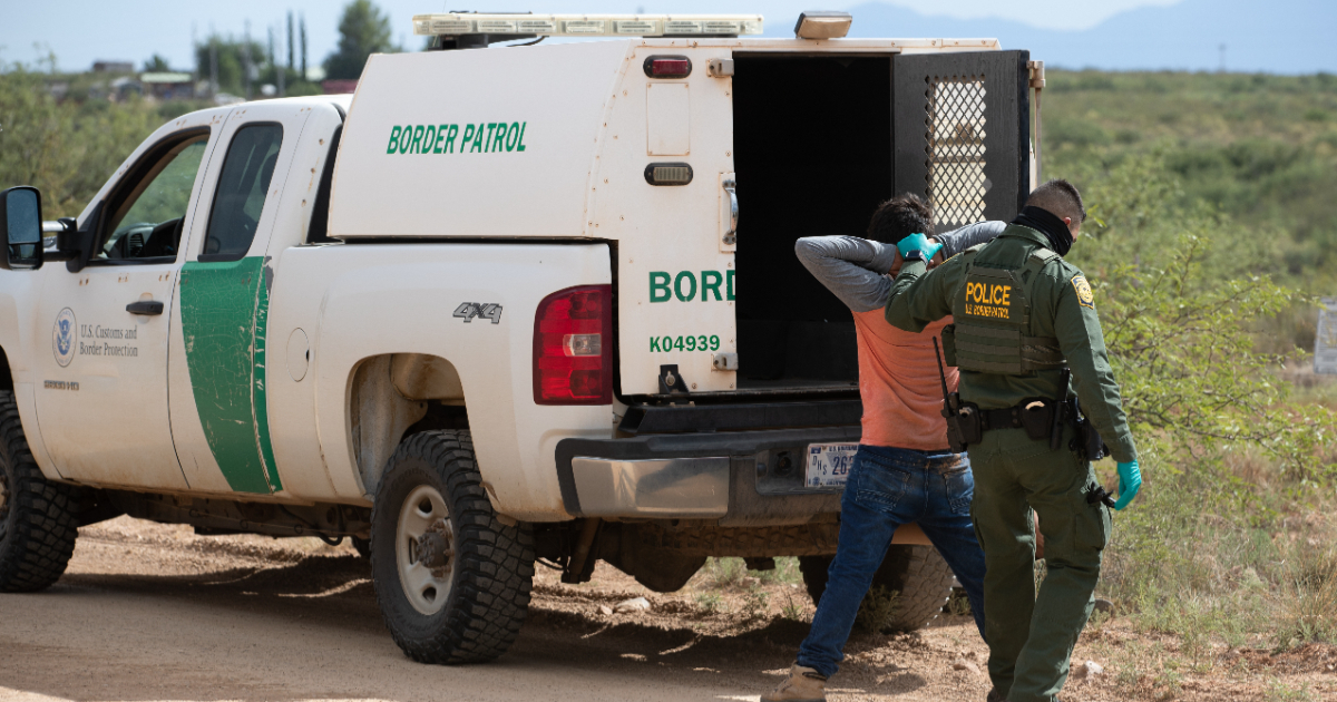 Arresto en la frontera México-EE.UU. © Flickr / U.S. Customs and Border Protection
