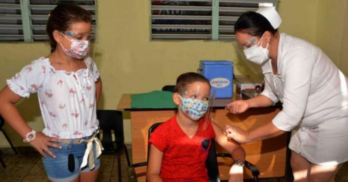 Vacunación a niños cubanos (Imagen referencial) © MINSAP