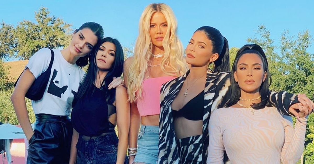 Kim, Khloé y Kourtney Kardashian con sus hermanas Kylie y Kendall Jenner © Instagram / Kim Kardashian