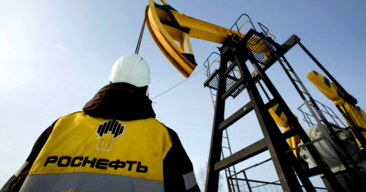 Empleado de la petrolera rusa Rosneft (imagen de referencia) © Rosneft.com