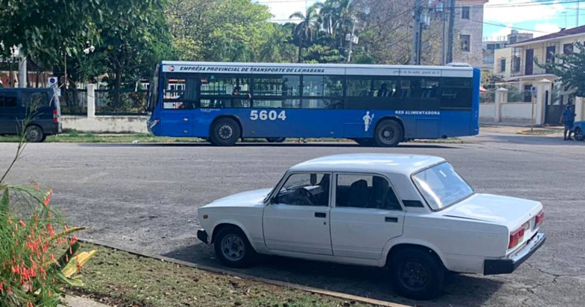 Ómnibus 5604, guagua empleada en acciones represivas en Cuba © Cubanet
