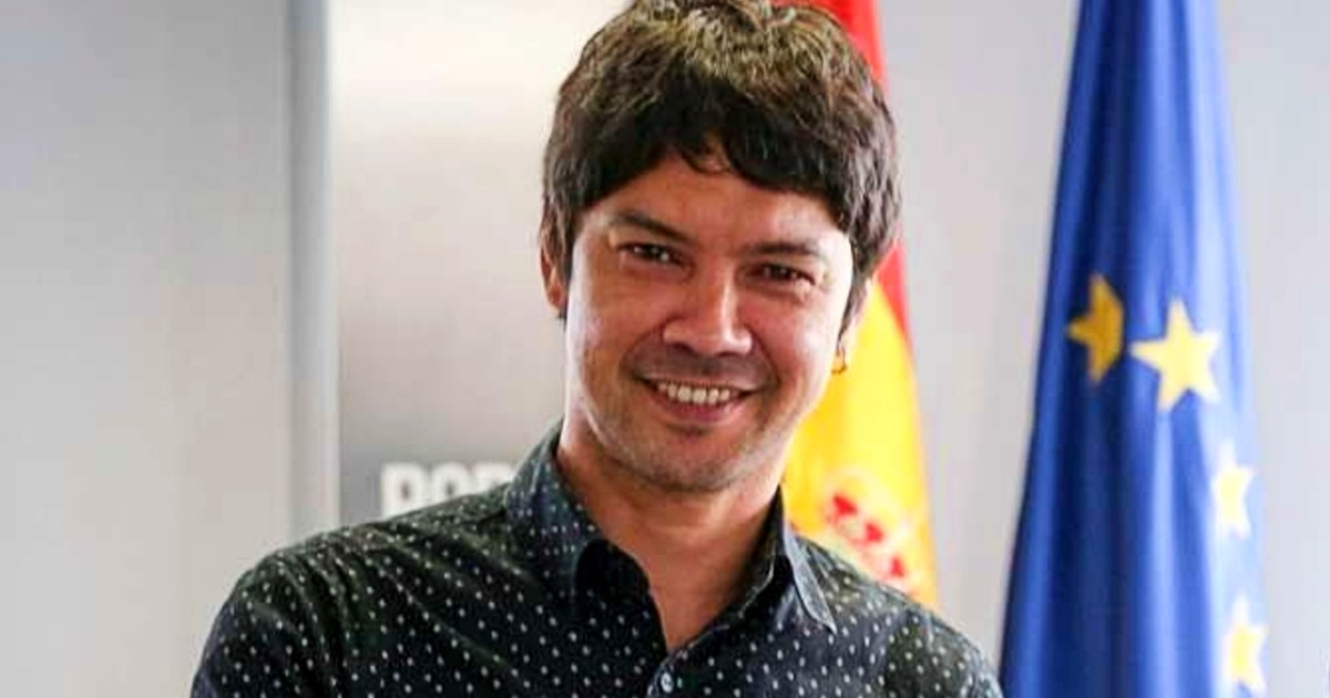 El activista y dramaturgo Yunior García Aguilera © Twitter / Pablo Casado