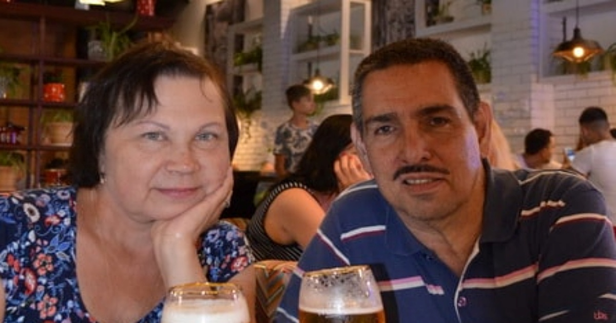 Cubano Ernesto de Jesús Campano Vega y su esposa ucraniana Elina Bistrova © Facebook / Ivia Julia Campano Vega