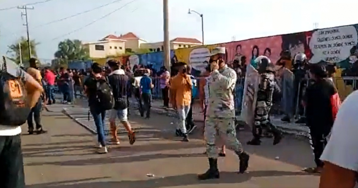 Protesta de los migrantes en Tapachula © Captura de video Twitter / @GabyCoutino
