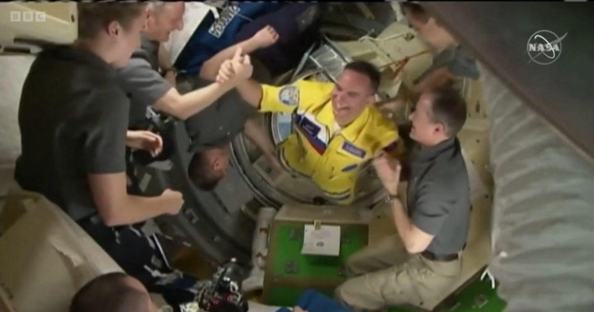 Cosmonautas rusos llegan a la Estación Espacial © Captura de pantalla/ BBC