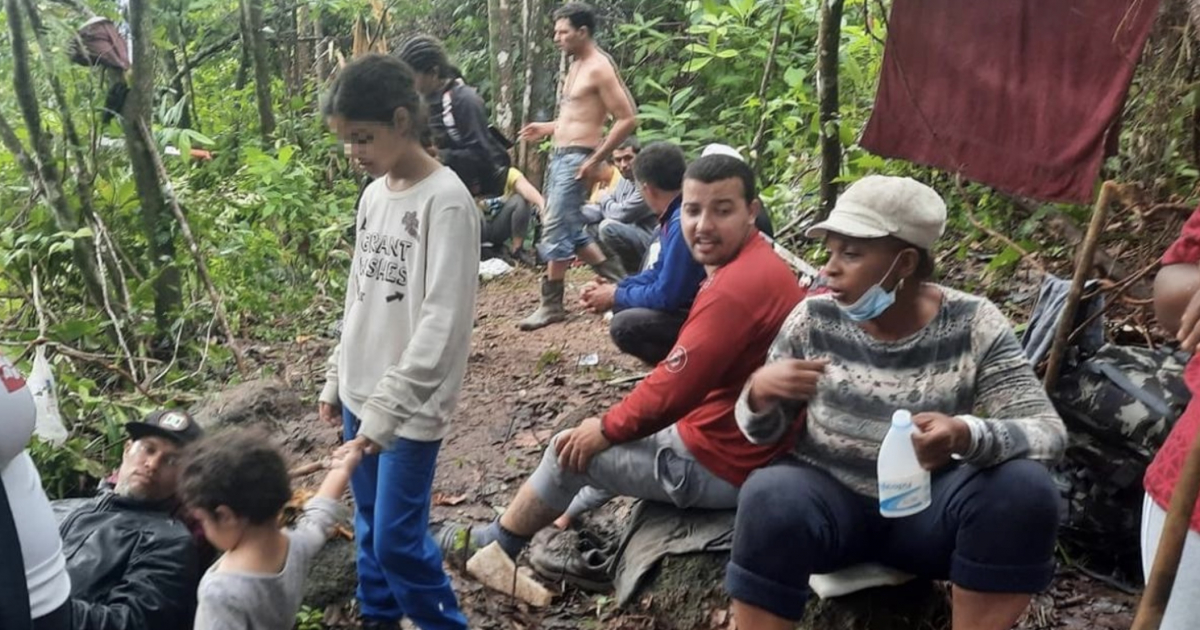 Inmigrantes cubanos en la selva del Darién © Facebook / Yosmel Barrios