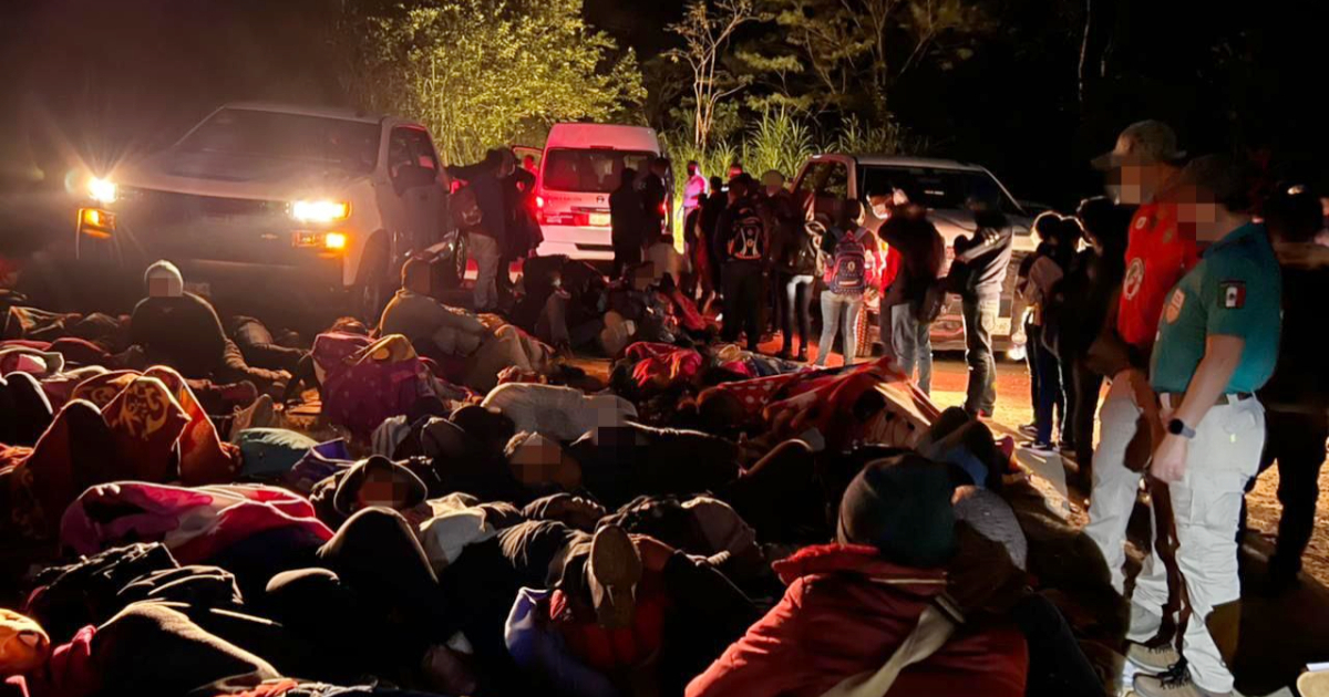 Migrantes detenidos en Chiapas © Twitter/ Instituto Nacional de Migración de México