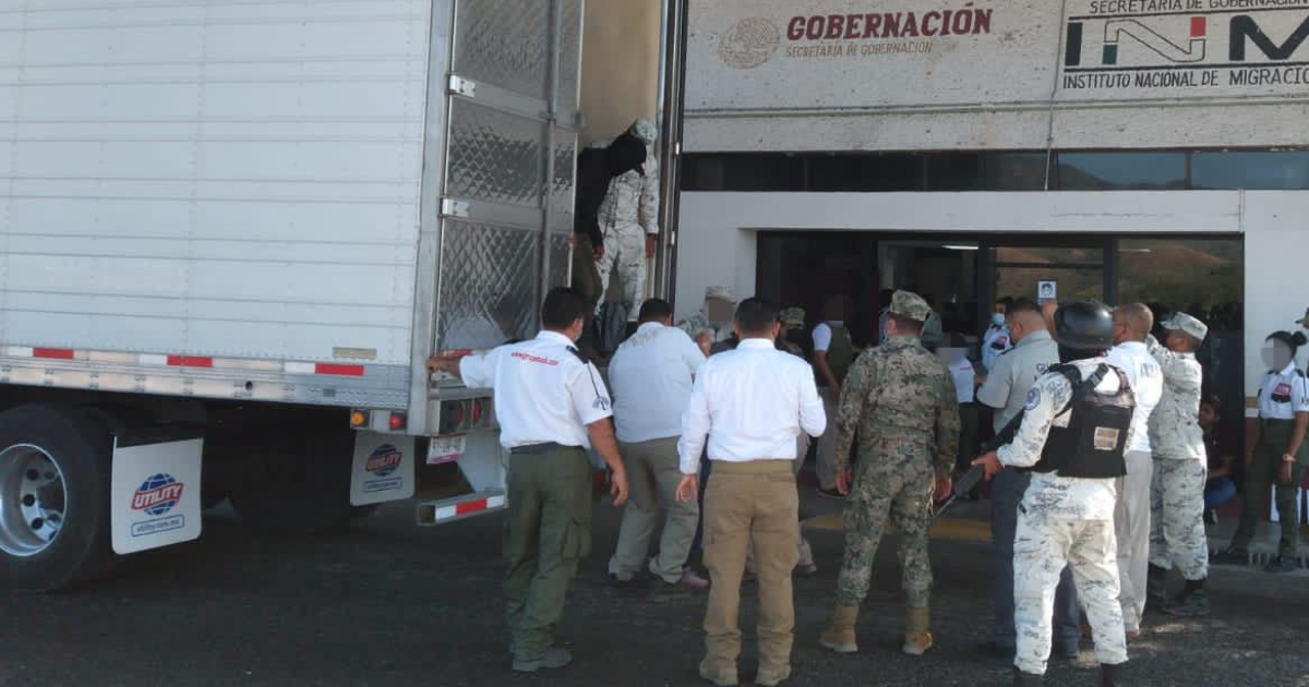 Migrantes cubanos detenidos en México © Twitter/ Instituto Nacional de Migración de México