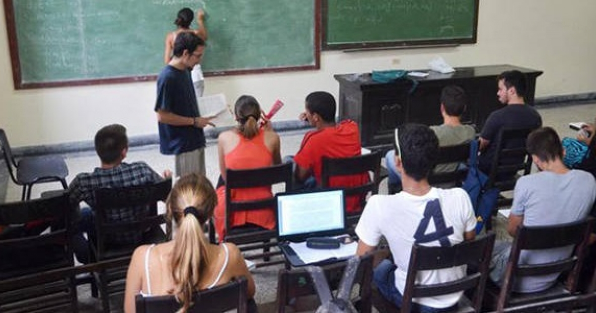 Estudiantes universitarios en Cuba (imagen de referencia) © Granma / Yander Zamora