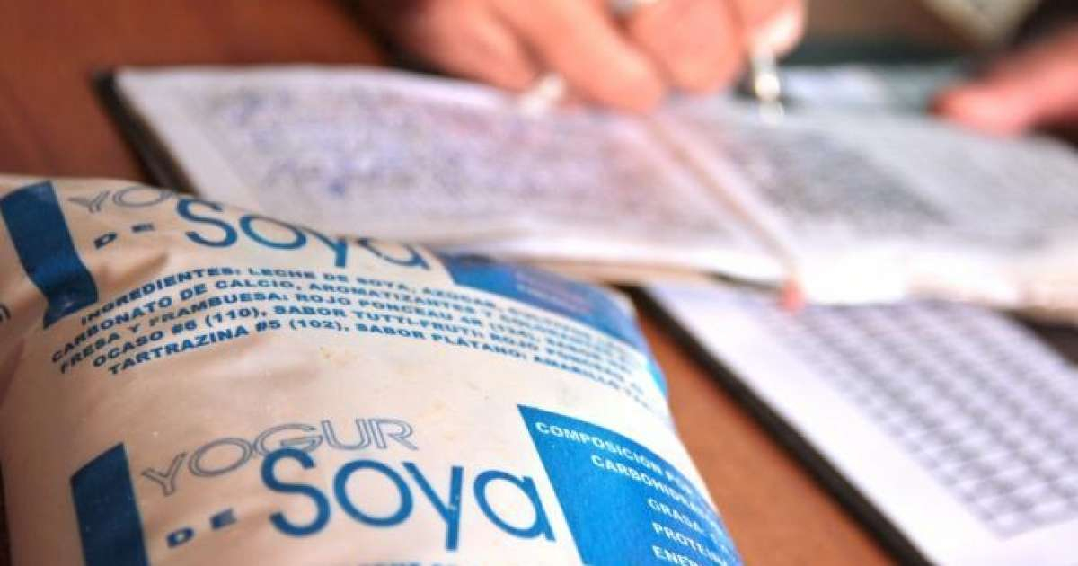 Bolsa de yogurt de soya © Granma / Yaimí Ravelo