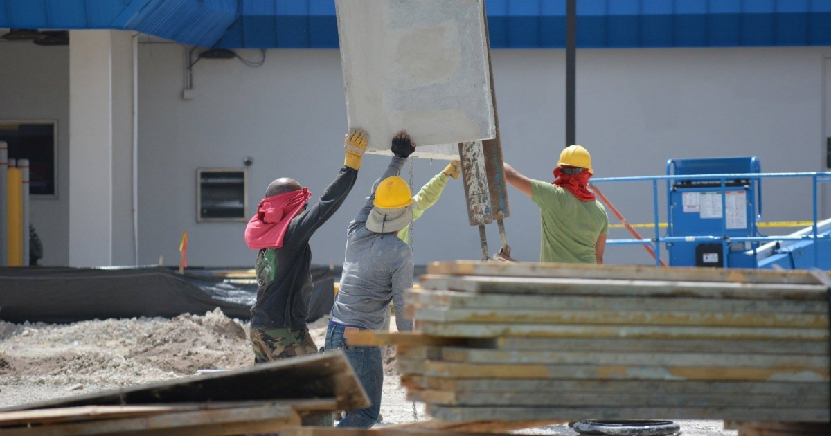 Trabajadores de la construcción (Imagen de referencia) © Pix4free