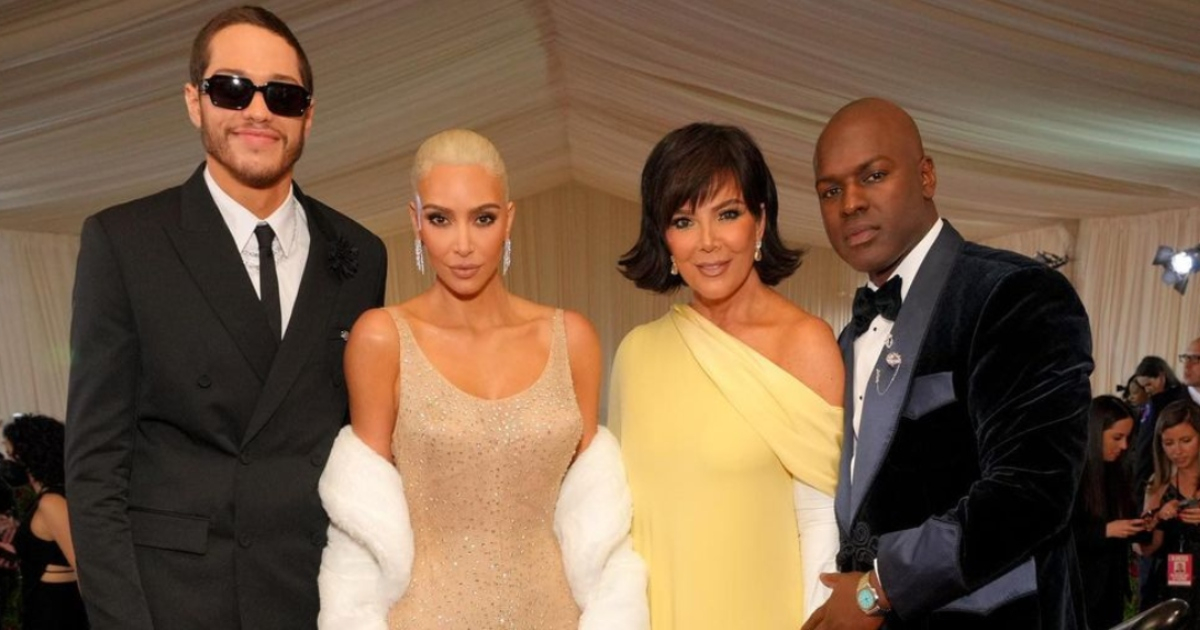 Kim Kardashian y Pete Davidson con Kris Jenner y Corey Gamble © Instagram / Kris Jenner