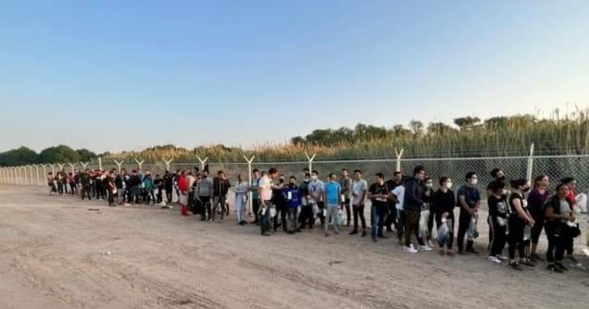 Migrantes detenidos en Texas © US Border Patrol sector Del Río