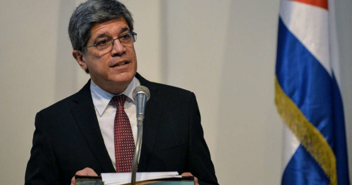 Carlos Fernández de Cossío, director general de Estados Unidos en el Ministerio de Relaciones Exteriores (MINREX) © Twitter / Cancillería de Cuba