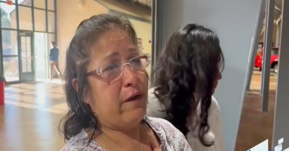 Ana Aguilar desconsolada contó que perdió a cuatro niños de su familia © Captura/Telemundo 51