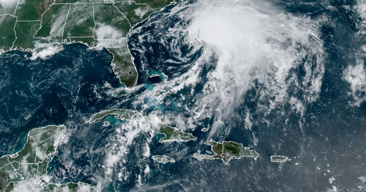 Imagen de satélite reciente de la tormenta tropical Alex © National Oceanic and Atmospheric Administration