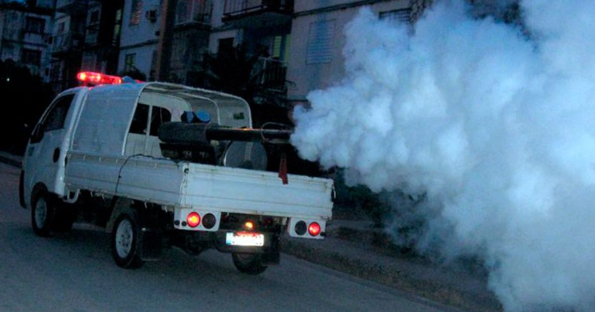 Fumigación contra el dengue en Cuba © CiberCuba