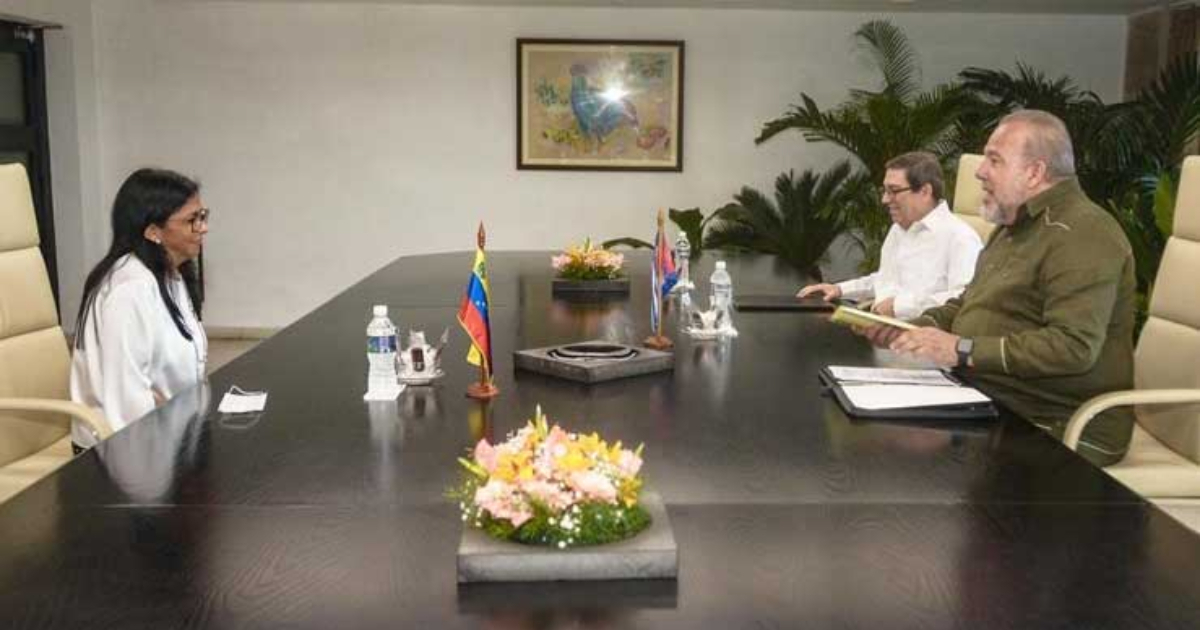 Delcy Rodríguez junto a Bruno Rodríguez y Manuel Marrero Cruz © Twitter/ Presidencia Cuba