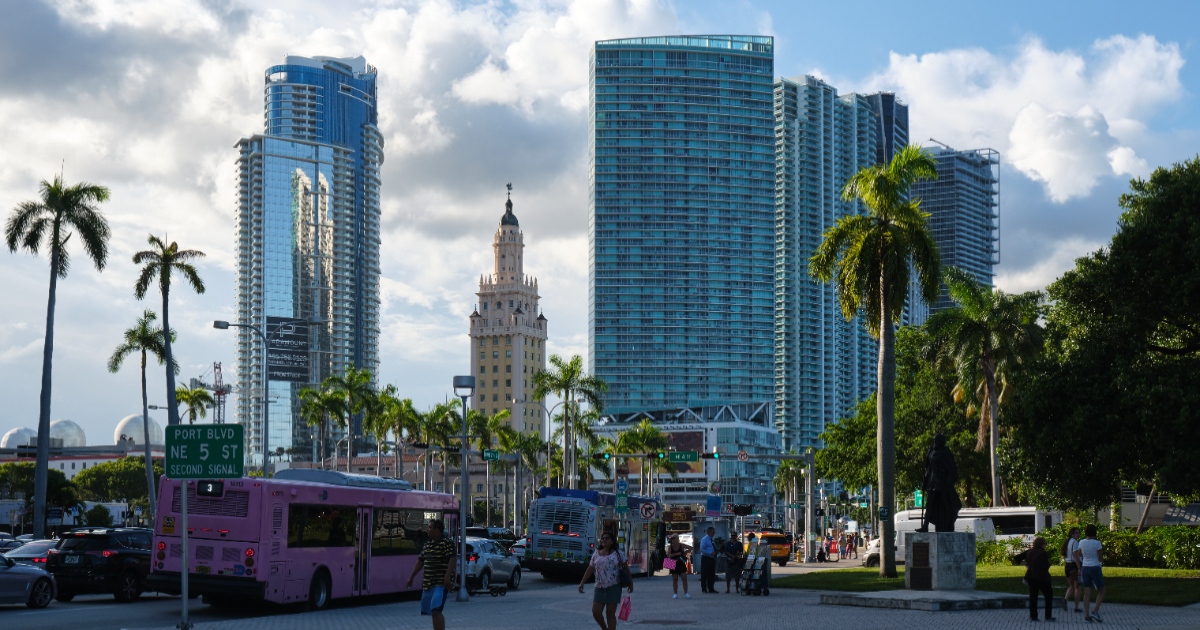 Miami © Wikimedia Commons/ Oliver Echeverría