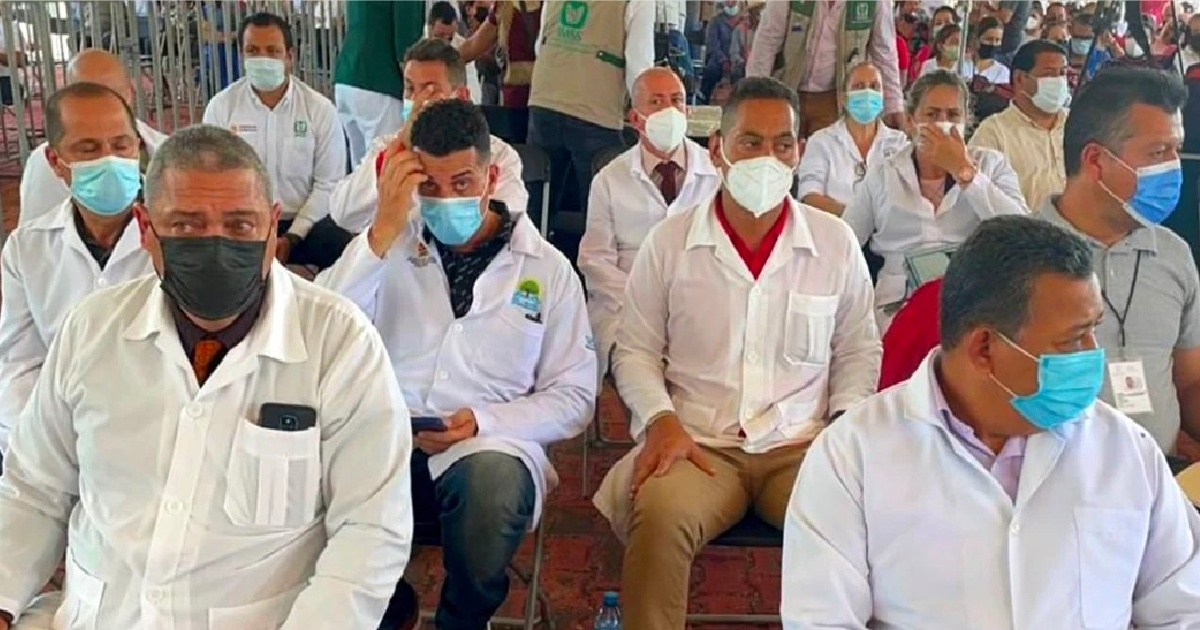 Médicos cubanos en Nayarit © Twitter / @Keepupdatednews
