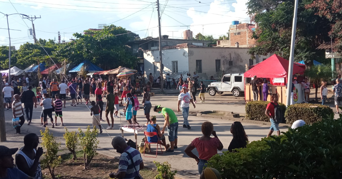 Carnavales en Santiago de Cuba © Twitter / @ChaguitoRebelde