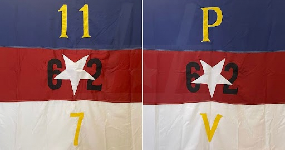 Anverso (izda) y reverso bandera 11J © CiberCuba