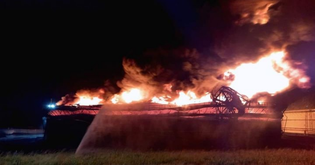 Incendio de grandes proporciones en Matanzas © Facebook / Radio 26