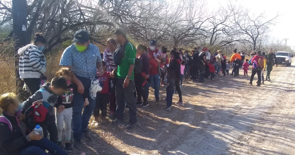 Inmigrantes capturados en el Sector Río Grande, en Texas. © CBPRGV