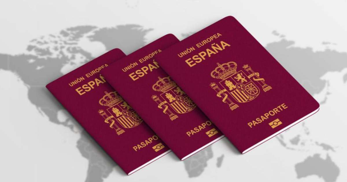 Pasaportes españoles © Consulado de España en La Habana / Twitter