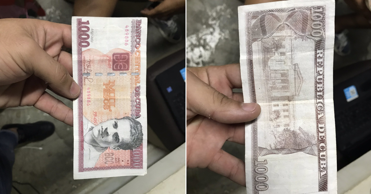 Billete de mil pesos falso © Twitter / yellow_42 (@_yellow42)