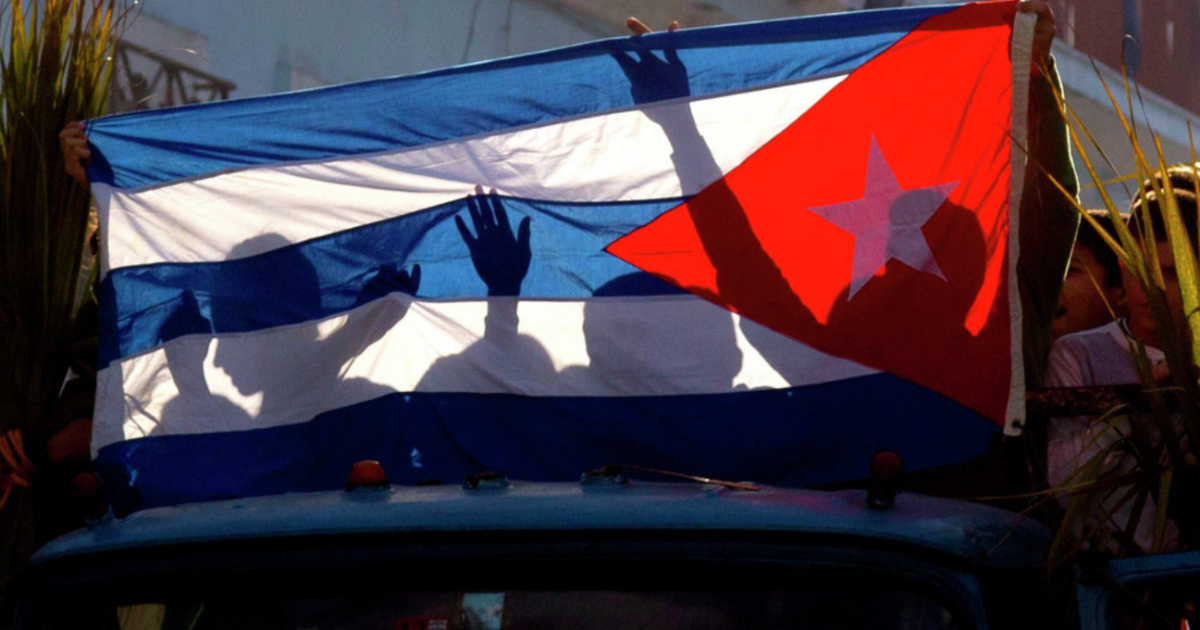 Bandera cubana © Facebook / D Frente