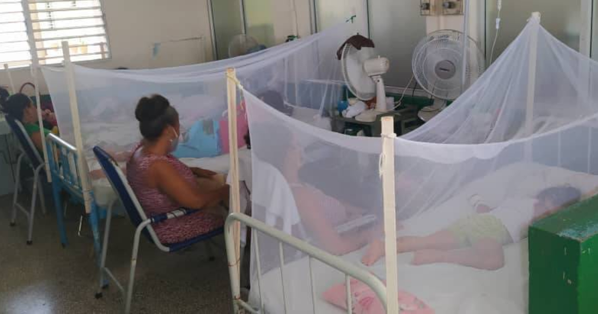 Niños con dengue en hospital de Cienfuegos © Facebook / Hpu Paquito González Cueto