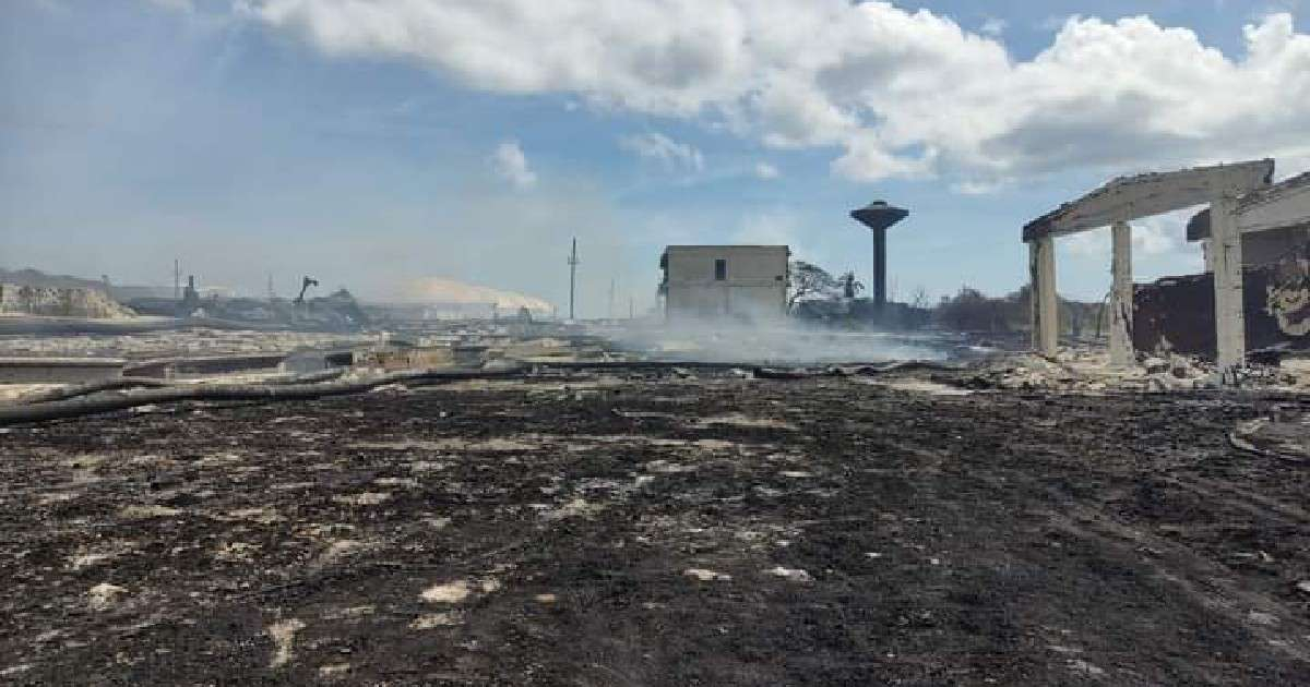 Zona industrial de Matanzas devastada tras el incendio © Roberto Jesús Hernández / Facebook