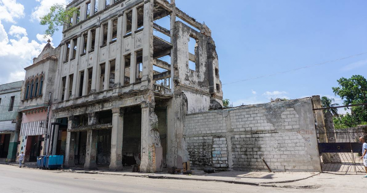 Edificio en ruinas en La Habana (imagen de referencia) © CiberCuba