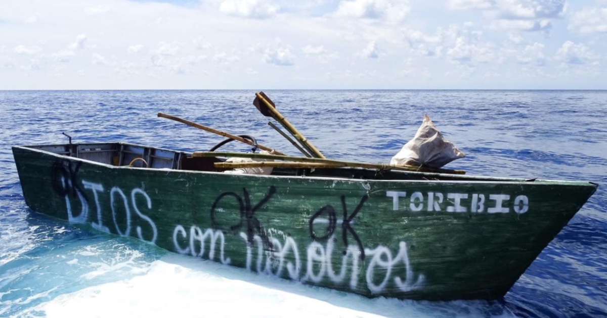 Embarcación de balseros cubanos © USCGSouthest / Twitter