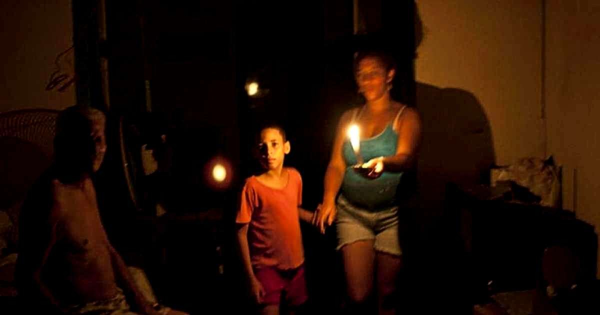 Familia sin luz en Camagüey © Empresa Eléctrica camagüeyana