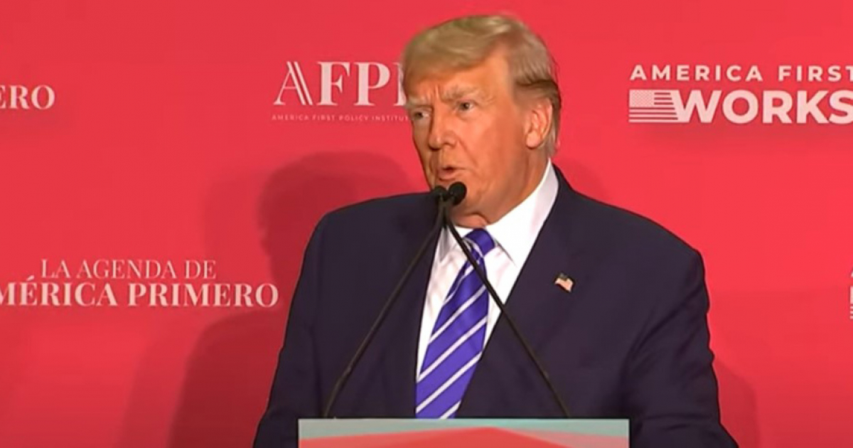 Trump en la conferencia de Liderazgo Hispánico, en Miami, el pasado miércoles © Captura de video YouTube / CBS News