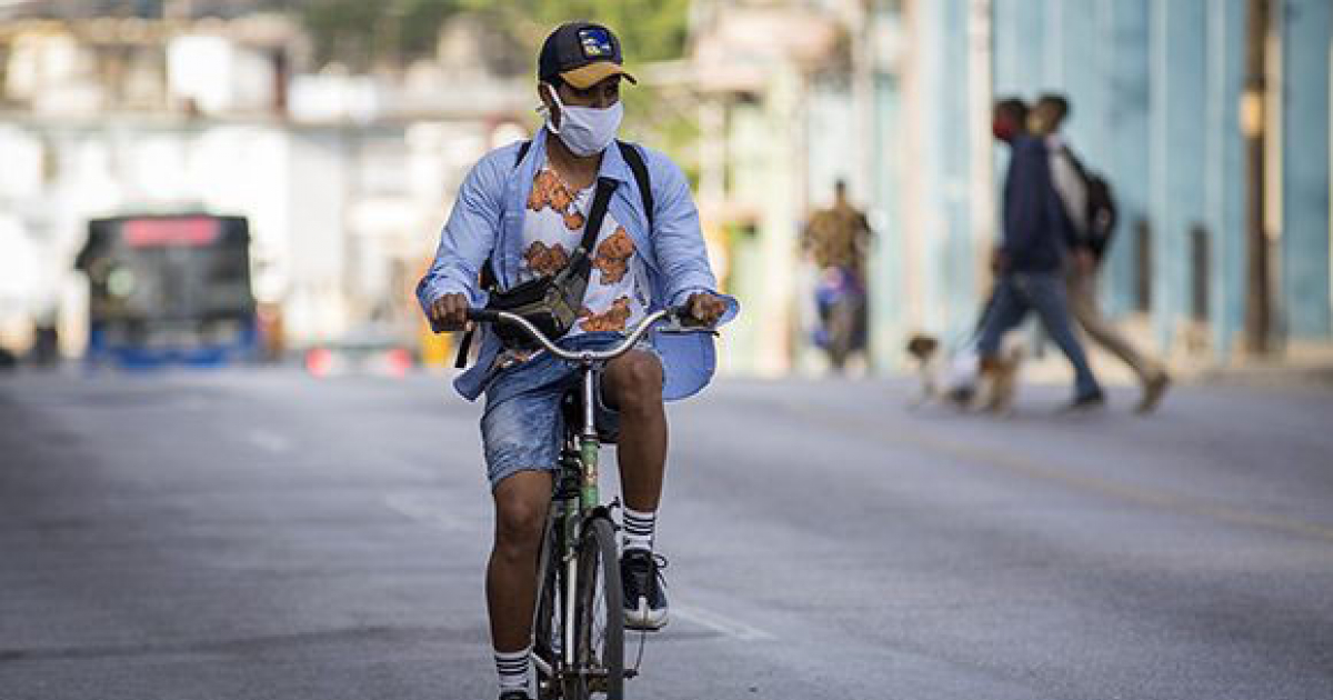 Un ciclista en La Habana © Cubadebate