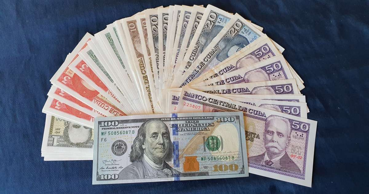 Billete de 100 dólares y dinero cubano (Imagen de referencia) © CiberCuba