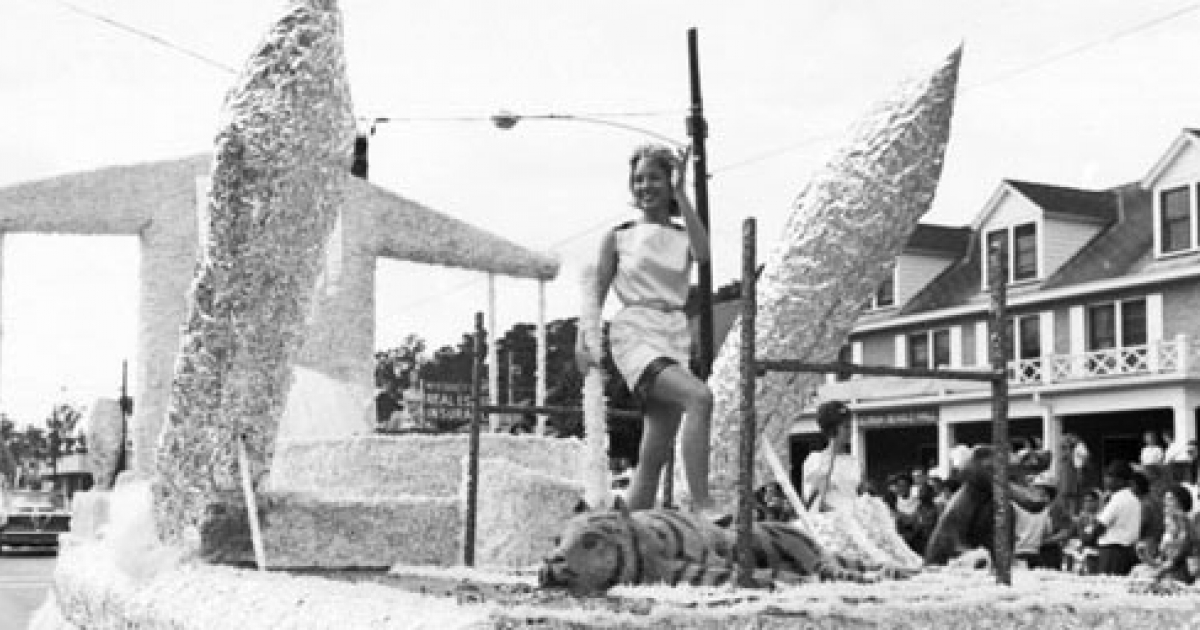 Carroza en el acto de fin de curso de 1963 de la Universidad de la Florida © 