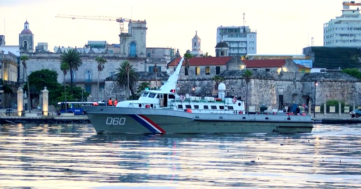 Embarcación de tropas guardafronteras de Cuba © minint.gob.cu