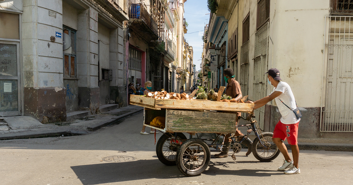 Vendedores en La Habana © CiberCuba