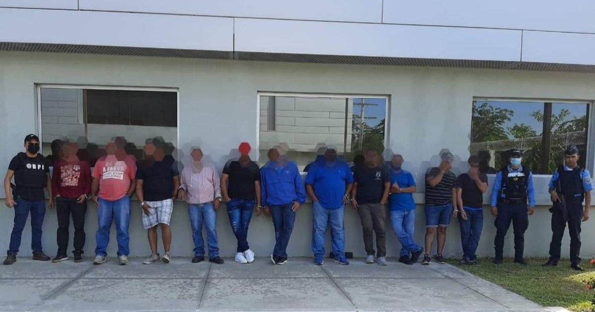 Personas detenidas en Honduras por tráfico de migrantes cubanos © Policía Nacional de Honduras