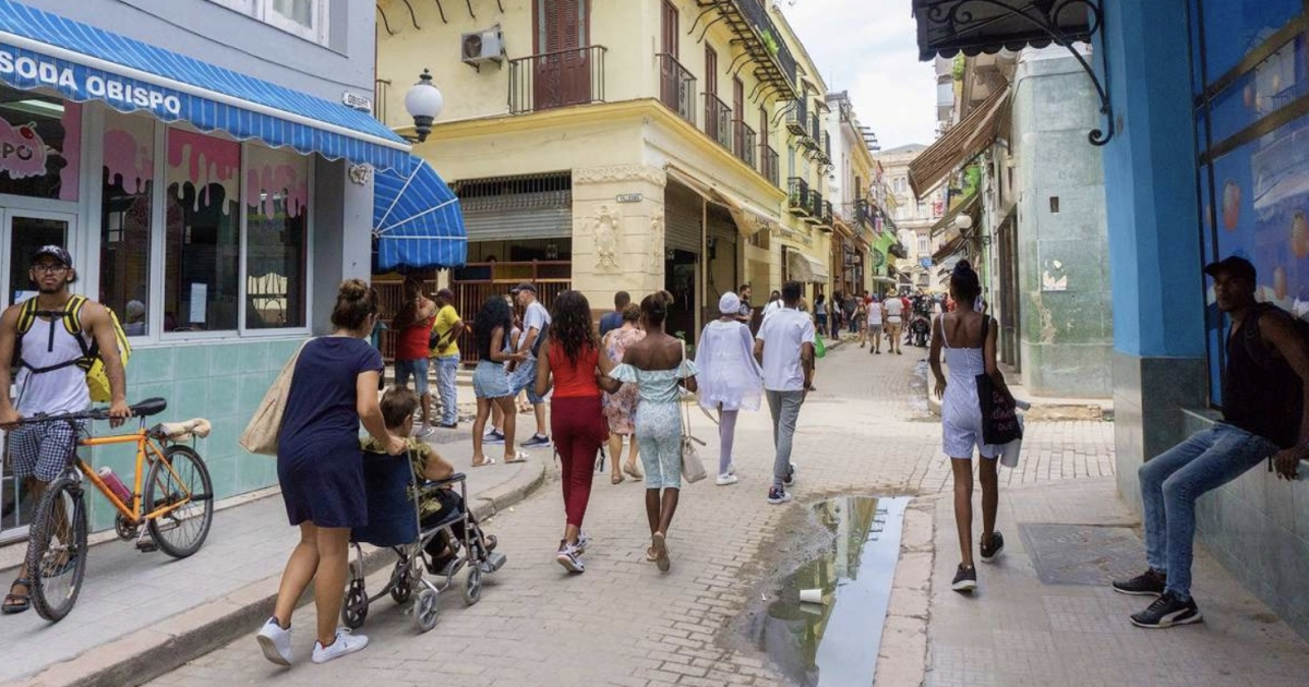 Calle Obispo, La Habana © CiberCuba