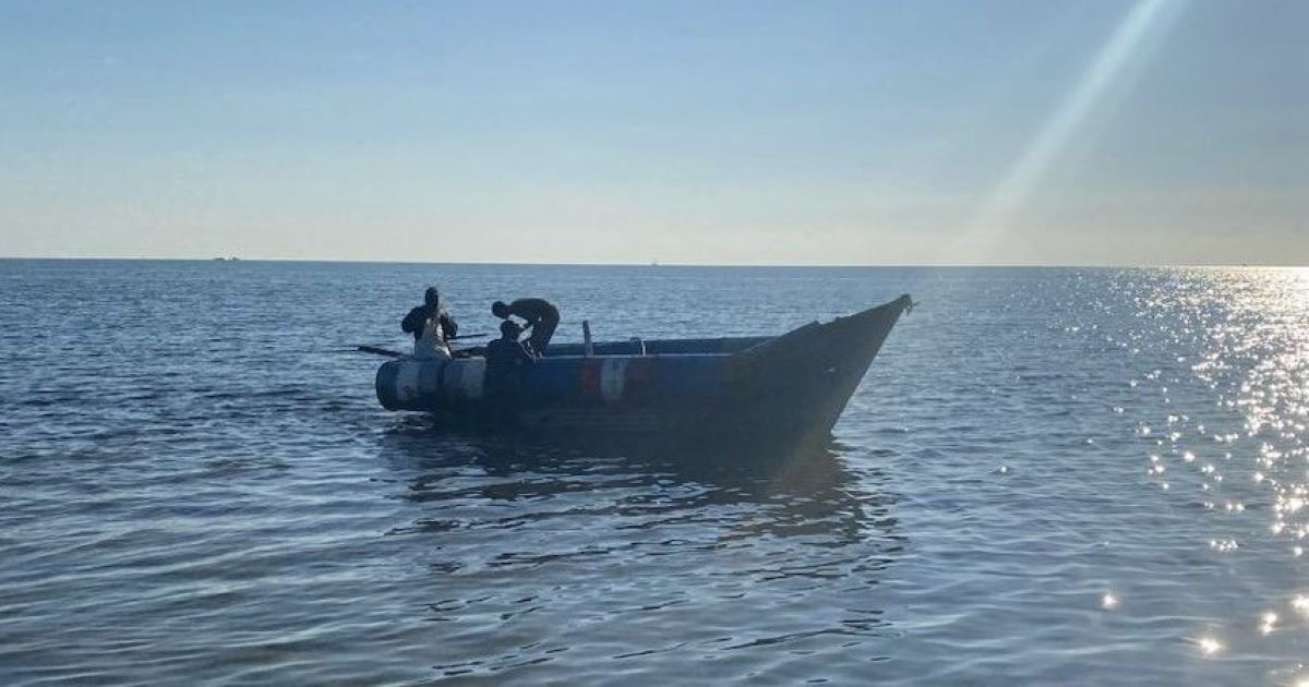 Balseros cubanos interceptados cerca de los cayos de Florida. © Twitter/@USBPChiefMIP