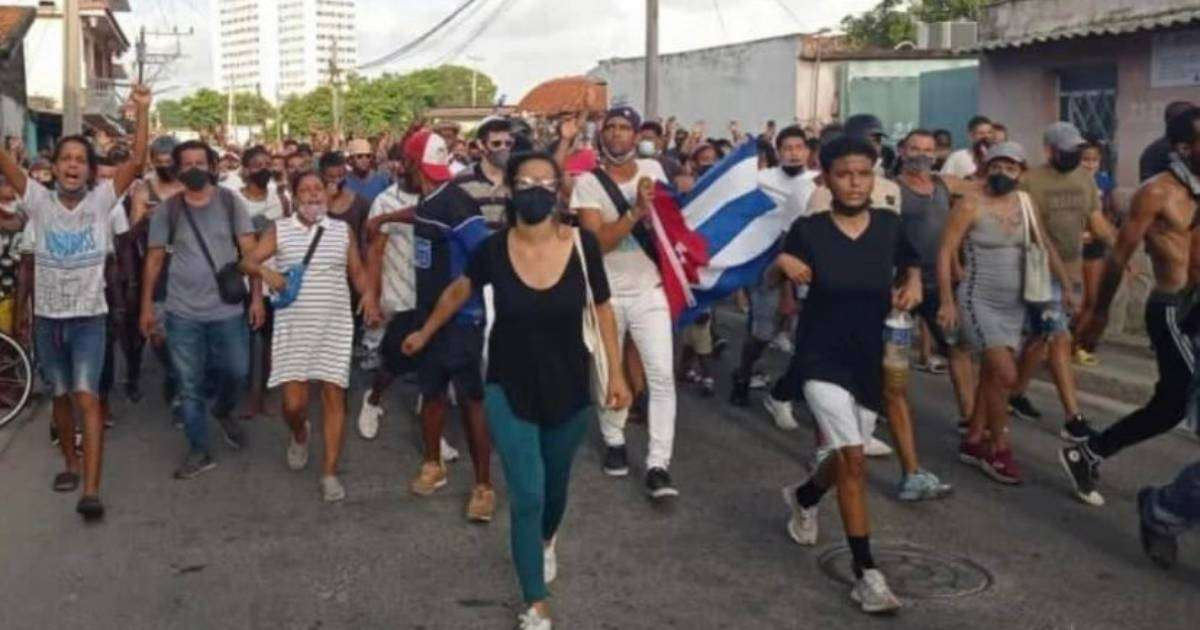 Protestas en Cuba © Facebook / Claudio Gaitán Garmendia
