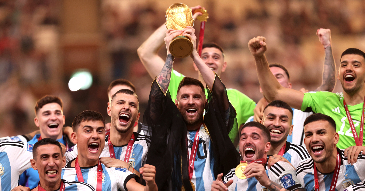 Messi levanta la Copa del Mundo en Qatar © Twitter / Copa Mundial FIFA