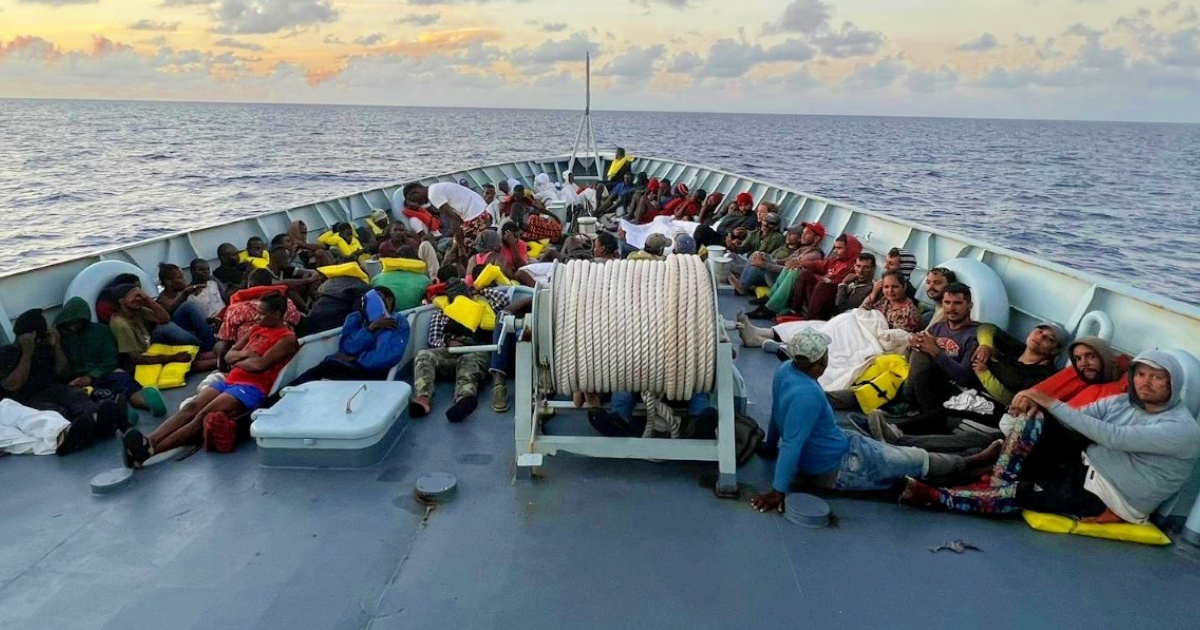 Migrantes haitianos y cubanos detenidos en Bahamas en noviembre © Royal Bahamas Defence Force 