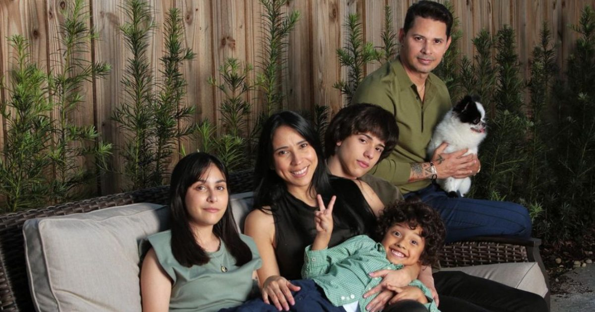 Yuliet Cruz y Leoni Torres junto a sus hijos © Instagram / Yuliet Cruz