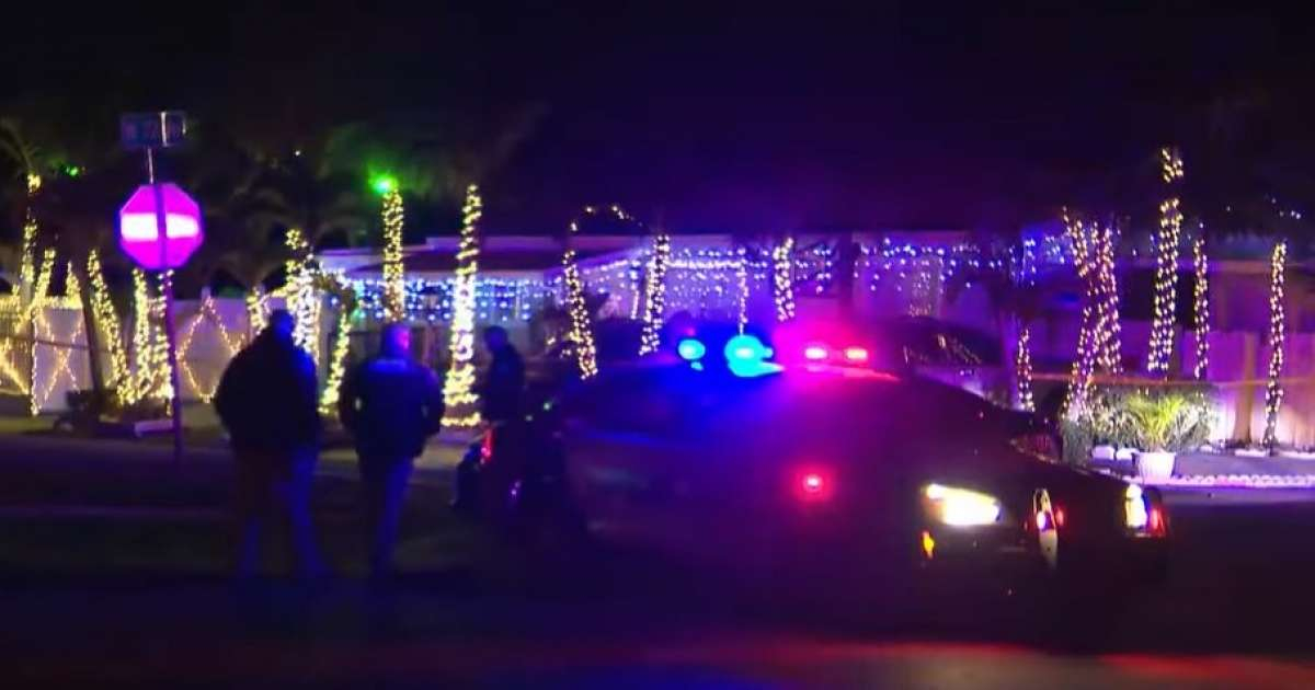Carro de policía en el lugar del tiroteo © Captura de video de YouTube de WPLG Local 10